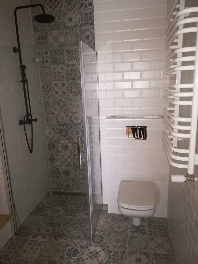 Fajna Chatka Ustrzyki Dolne Esterno foto