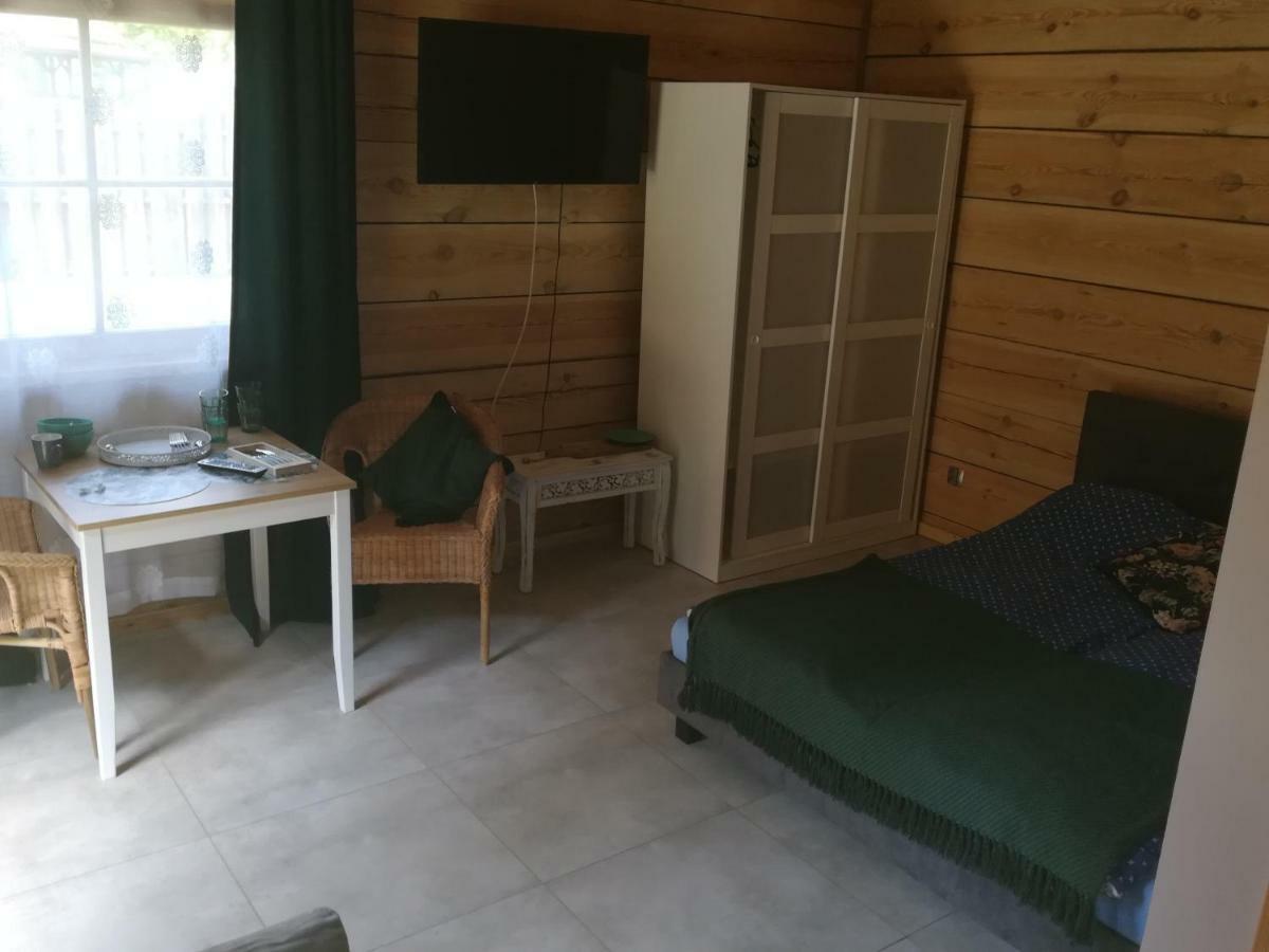 Fajna Chatka Ustrzyki Dolne Esterno foto